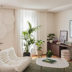 Seven Otel Paris